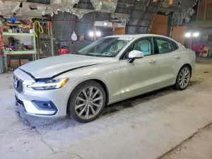 Volvo S60 2.0L 4 2021