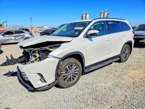 Toyota Highlander 3.5L 6 2019