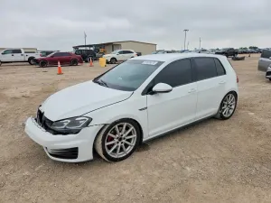 Volkswagen Golf 2L 4 2017