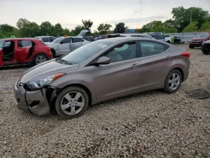 Hyundai Elantra 1.8L 4 2013