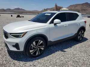 Volvo XC40 2.0L 4 2023