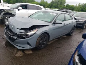 Hyundai Elantra 2.0L 4 2021