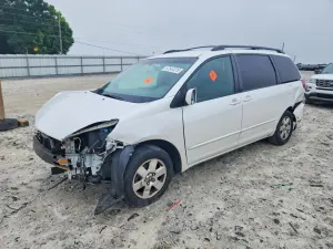 Toyota Sienna 3.3L 6 2005