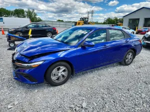 Hyundai Elantra 2.0L 4 2025