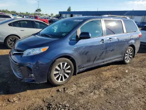 Toyota Sienna 3.5L 6 2018