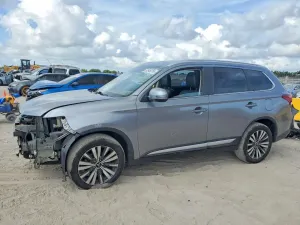 Mitsubishi Outlander 2.4L 4 2020