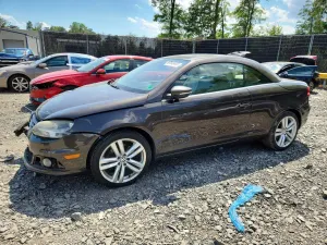 Volkswagen Eos 2.0L 4 2012