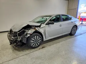 Nissan Altima 2.5L 4 2025