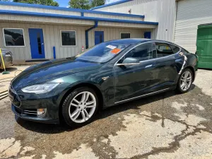 Tesla Model S 2013