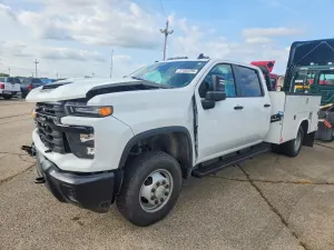 Chevrolet Silverado 1500 6.6L 8 2024