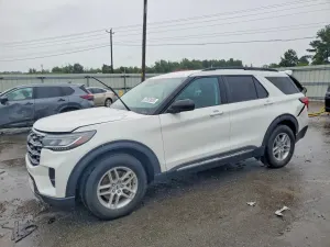 Ford Explorer 2.3L 4 2025