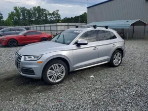 Audi Q5 2.0L 4 2019