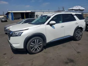 Nissan Pathfinder 3.5L 6 2025