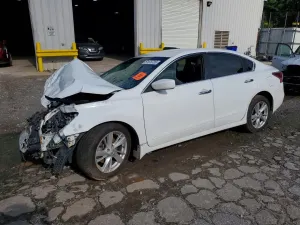 Nissan Altima 2.5L 4 2015