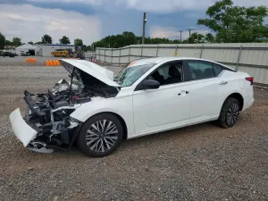 Nissan Altima 2.5L 4 2025