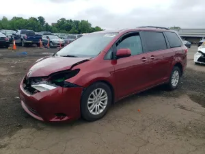 Toyota Sienna 3.5L 6 2017