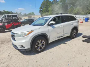 Toyota Highlander 3.5L 6 2016
