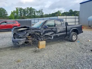 Dodge Dakota 3.7L 6 2004