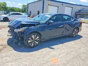 Nissan Altima 2.5L 4 2022