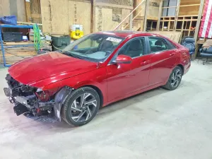 Hyundai Elantra 2.0L 4 2025