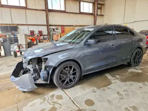 Volkswagen Jetta 2.0L 4 2013