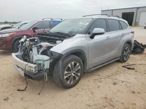 Toyota Highlander 3.5L 6 2020