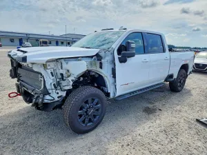GMC Sierra 6.6L 8 2024