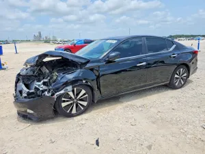 Nissan Altima 2.5L 4 2022