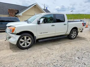 Nissan Titan 5.6L 8 2012