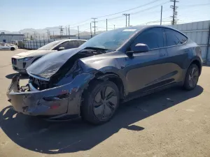 Tesla Model Y 2026