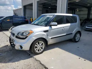 Kia Soul 2.0L 4 2013