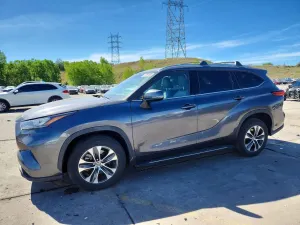 Toyota Highlander 3.5L 6 2020