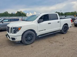 Nissan Titan 5.6L 8 2018