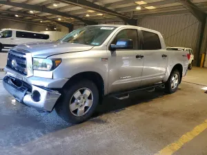 Toyota Tundra 5.7L 8 2012