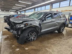 Ford Explorer 2.3L 4 2025