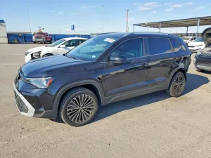 Volkswagen Taos 1.5L 4 2025