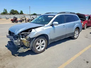 Subaru Outback 2.5L 4 2013
