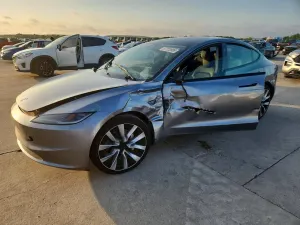 Tesla Model 3 2025