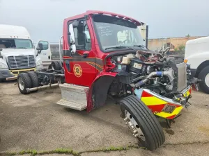 Freightliner Business Class M2 6.7L 6 2015