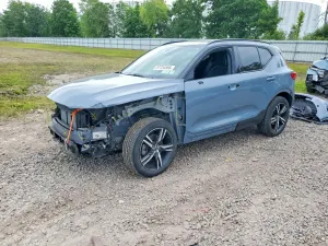 Volvo XC40 2.0L 4 2022