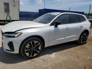 Volvo XC60 2.0L 4 2026