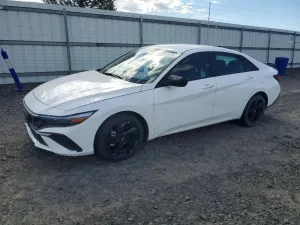 Hyundai Elantra 2.0L 4 2026