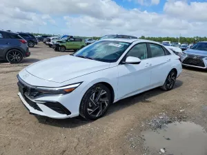 Hyundai Elantra 2.0L 4 2025