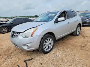 Nissan Rogue 2.5L 4 2012