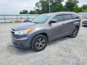 Toyota Highlander 3.5L 6 2016