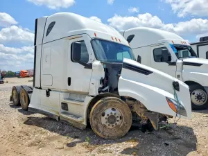 Freightliner Cascadia 14.8L 6 2023