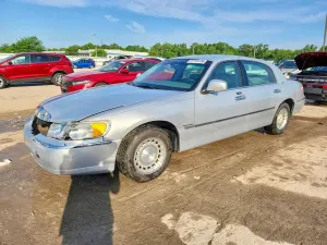 Lincoln Town Car 4.6L 8 2002