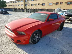 Ford Mustang 3.7L 6 2013