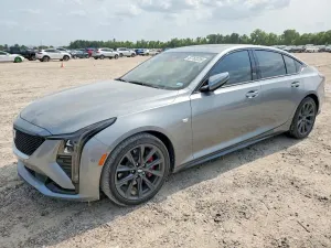 Cadillac CT5 2.0L 4 2025