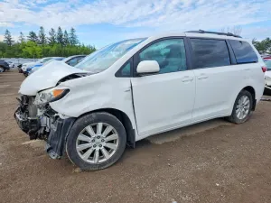 Toyota Sienna 3.5L 6 2017